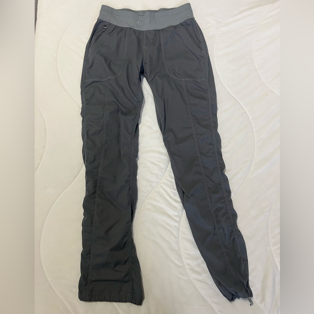 The North Face women’s pant (gray/small)